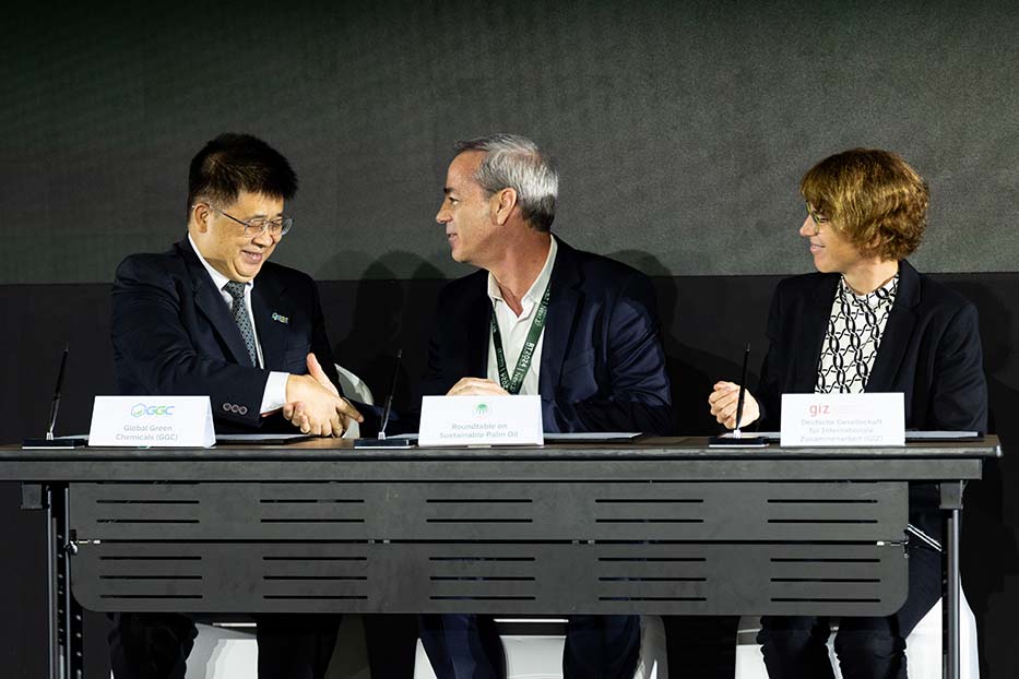 11 Nov - GGCxRSPOxGIZ MOU Signing 3