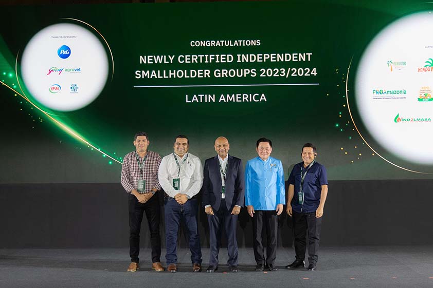 11 Nov - Newly Certified Smallholders 2