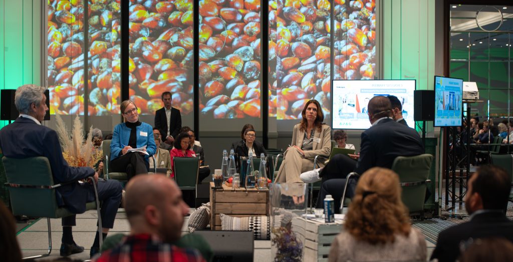 Climate-smart Solutions. On a panel on Meeting EUDR Expectations: Andrew Brooks, Olam Food Ingredients; Astrid Ladefoged, DG Environment at the European Commission; Caroline Westerik-Sikking, AAK; Antonius A. Budiman, Embassy of the Indonesian Republic to the EU; moderated by Ruben Brunsveld, RSPO.